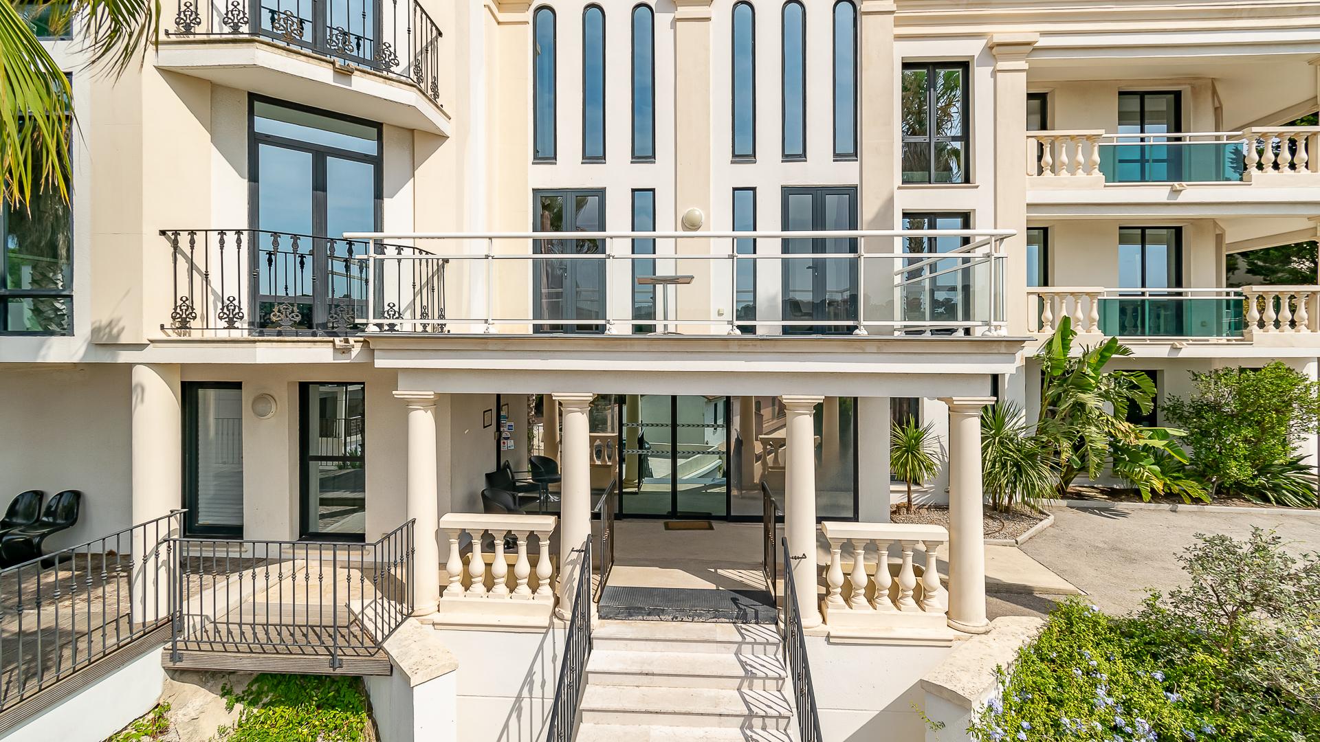 Adonis Carry Le Rouet - Adriana Aparthotel Exterior photo