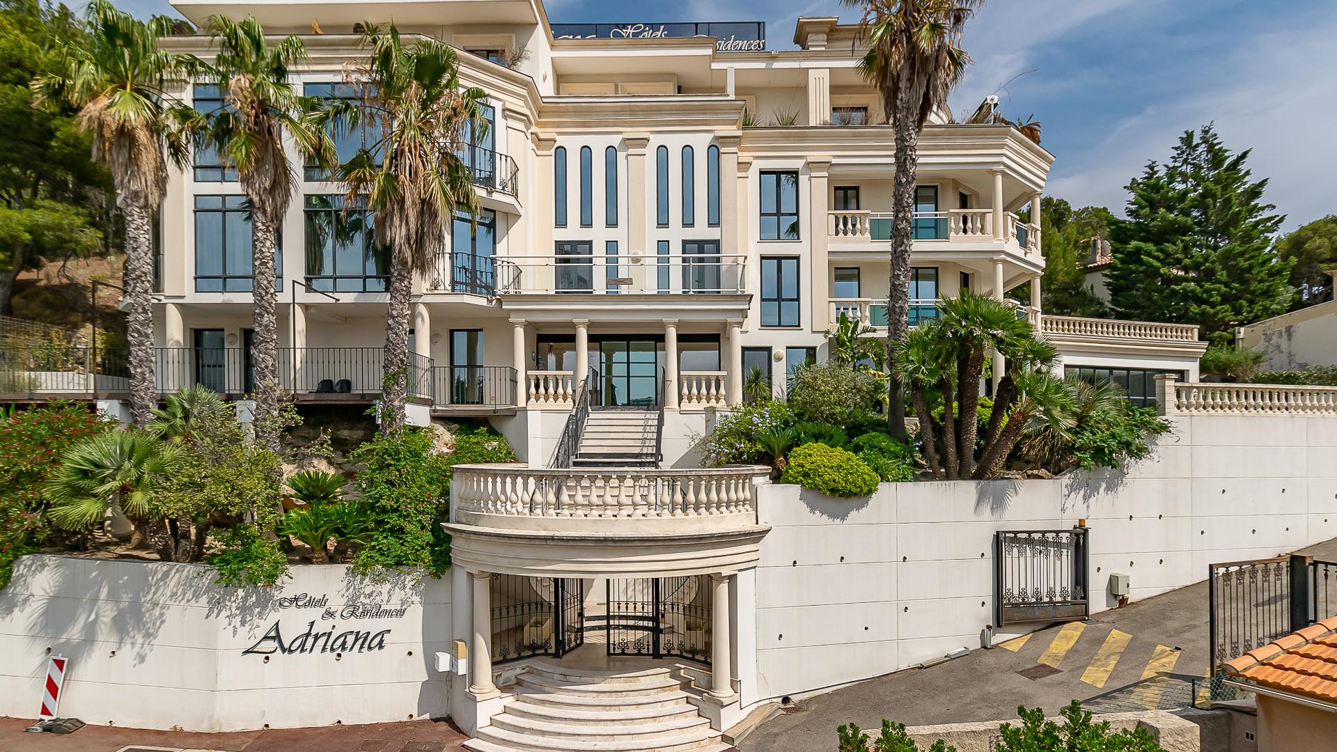 Adonis Carry Le Rouet - Adriana Aparthotel Exterior photo